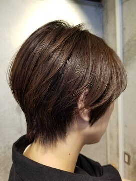 ヘアサロン レゴリス(hair salon REGOLITH) 『 乾かすだけでOK！ふんわりまとまる大人ショート 』