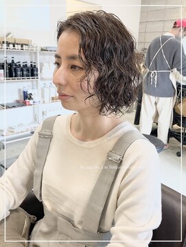 アシアト(ashiato) 20代、30代、40代向けのお手入れしやすい透明感カラー♪