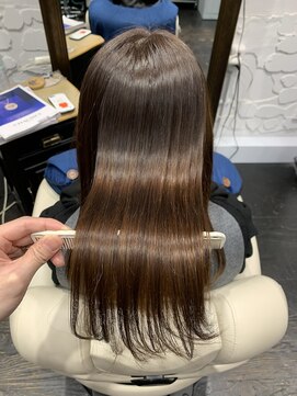アルコイリスバイドールヘアー(ARCOIRIS by Dollhair) プラチナグレージュ波巻きパールベージュたまねぎヘアボブウルフ