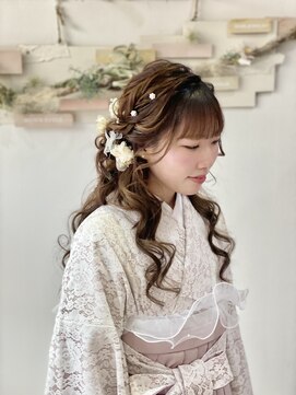 ヘアセットサロンエッジ(Edge) 卒業式ゆるふわサイドお団子ハーフアップ