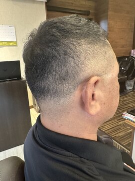 ヘアアンドスパ ベル(Belle) スキンフェード・ビジネス・お手入れ簡単・さっぱり・バッサリ