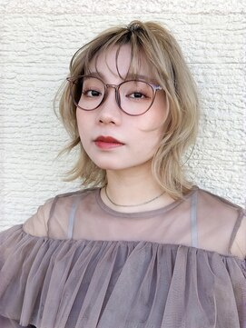 全頭ブリーチ/レイヤーショート/リタッチカラー/ミディアム