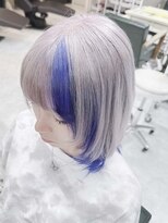 デイズ(days)&nbsp;ホワイトシルバー/ポイントブルーカラー