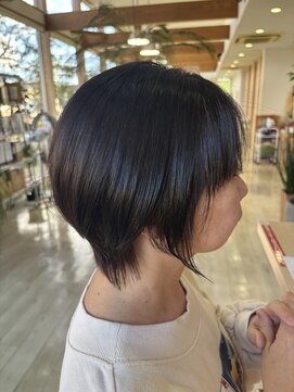 シュウ 安城店(Shu) 丸みショートボブ