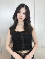 ロンド クラン 岡崎(Lond Clan)&nbsp;艶のある暗髪レイヤースタイル