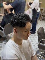 グルーマーズトウキョウ(GROOMER/S TOKYO) men's/メンズ/リバースセンターパート/ニュアンスパーマ/神保町