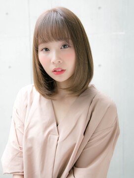 ルティア(Lutia) シースルーバング ナチュラルボブ ベージュ