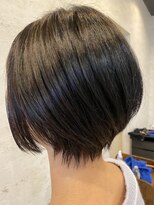 プレゴ(plego) 襟足で魅せるハンサムショート（plego.arai)