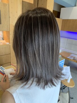 ボブインターナショナル(bob international) ハイライトカラーグレージュ