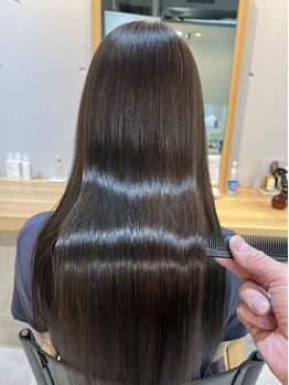 ロゼット(RosetTE)の写真/【瓦町駅】ゼロダメージの最新縮毛矯正♪髪質に合わせて最適な薬剤を選定。自然で柔らかな仕上がりに＊