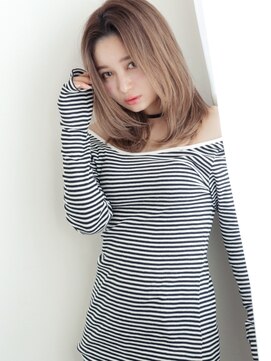 マノン 人形町(MANON) ハイライト×センターパートのフェミカジストレート♪