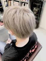 ビーティベーシック(B.t.Basic) ホワイトベージュ
