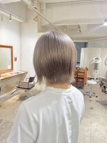 ネオリーブカップ 町田店(Neolive capu)&nbsp;ケアブリーチ/ダブルカラー/ハイミルクティーベージュ【町田駅】