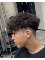 イーラ(era) スペインカール ツイストスパイラル眉カットメンズパーマ