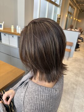 エマピボット 中川本店(EMA PIVOT) ハイライトカラー