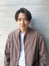 【荒木勇人】美容師歴14年［出身地］岩手県［趣味］筋トレ、音楽、映画、わんこ