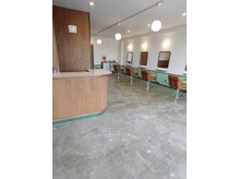 ロビー(LOBBY)