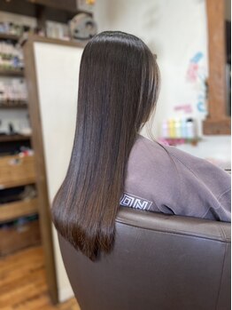 カミユアンドクレールヘアー(Kamiyu&Clair hair)の写真/気になるエイジング毛、うねり、髪質改善カラーで解決しませんか？ダメージレス施術にこだわるお店♪
