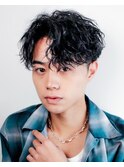 刈り上げセンターパート/ツイストスパイラルパーマ