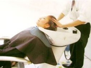 ヒデ美容室の写真/【神楽坂・飯田橋】凝りをほぐし頭皮のお悩みもヘッドスパで解消◎綺麗な髪は健康な頭皮から♪