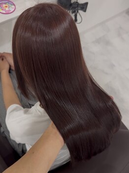 アールシリウス(R,SIRIUS)の写真/【癖で毎日大変な思いしてる方】ダメージを最小限に抑えた美髪矯正で扱いやすい自然な美髪にします♪