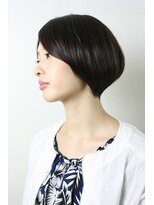 レンジシキチジョウジ (RENJISHI KICHIJOJI)&nbsp;収まるシルエットが綺麗なマッシュショート