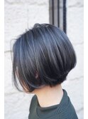ショートボブ/アッシュブラック/ブリーチなし/ツヤ感