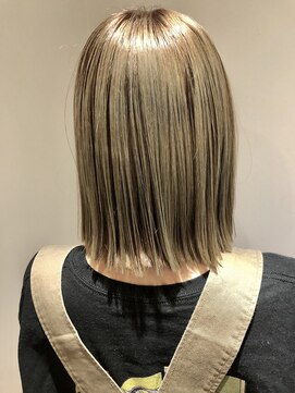 エラマ ヘアメゾン(elama hair maison) 【elama】切りっぱなしハイライトベージュ