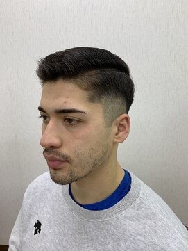 バーバー ナカジマ フェードカット