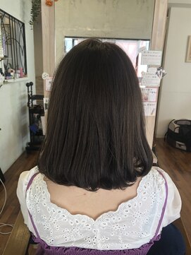 アンプレヴーアジュテ(Impre'vu ajoute) 結べるボブヘア