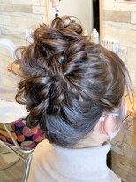 ヘアーアンドメイク ベニーレ(Hair&Make Venire) 結婚式や二次回にぴったりなきれいめヘアセット