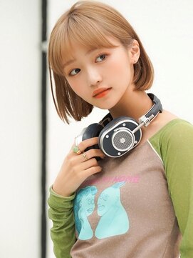 アグ ヘアー ゴールド 岐阜店(Agu hair gold) 《Agu hair》コンパクトなハイトーンミニボブ