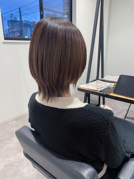 ナンバー(number+) 20代30代ウルフカットショートボブ