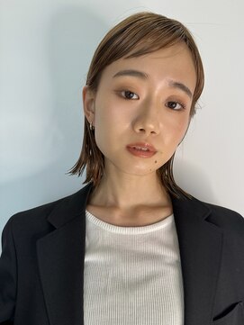 ビュートリアム 南青山(BEAUTRIUM) 外ハネボブ ボブアレンジ イルミナカラー 表参道20代30代