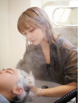 ブクレット(Bouclettes)の写真/認定スパニストによる頭浸浴導入＊頭を包み込むお湯の温もりと心地よいマッサージに思わずウトウト…。