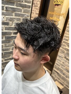 ミリオンバックス 御徒町店(Million Backs) ツイスパ/かき上げ/マッシュ<理容室>[メンズ/眉毛/バーバー]