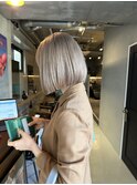 ホワイトベージュ_ミルクティーベージュ＿ハイトーンカラー