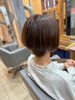 スタジオ アルファプラス 日暮里店(studio α+)&nbsp;ステップボーンカットカットボブショートハイライト白髪ぼかし