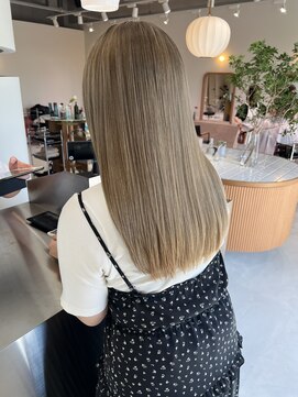 ソラ(SOLA) ブリーチデザインカラー