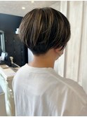 福山人気刈り上げショート立体感コントラストハイライト小顔艶髪