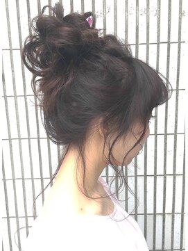 アンフィフォープルコ(AnFye for prco) 【AnFyeforprco】ゆるふわお団子アップ☆おフェロアレンジ