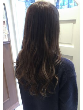 ロンド ブランシュ 錦糸町北口(Lond blanche) スモーキーアッシュ☆ランダムウェーブ【blanche 柴田】