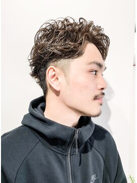 フジヤマ バーバー ショップ(FUJIYAMA BARBER SHOP) ショートレイヤーソフトツーブロック ビジカジ