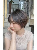 ショート×ハイライト白髪ぼかし×マチルダボブ[心斎橋]