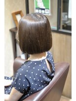 リビング(LIVING)&nbsp;白髪染め白髪ぼかしハイライト大人ショートボブ30代40代50代60代