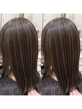 アッシュ 茗荷谷店(Ash) 白髪ぼかしハイライト