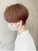 ハンサムショートとオレンジカラー