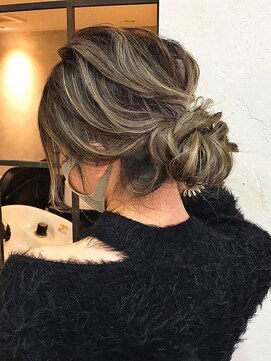 ユニー(uniii) アレンジハイライト