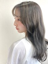 イズム(isms...)&nbsp;ナチュラル透明感ロングスタイル