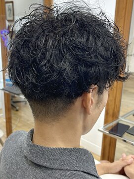 ヘッズ 本八幡店(HEADS) MEN'S HAIR センターパート ツイストスパイラル コンマヘア